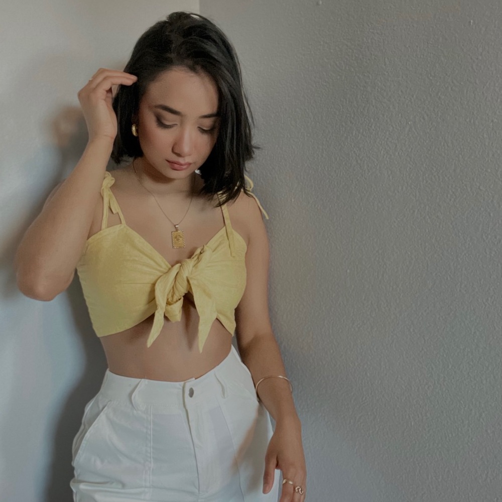 Top - Picture 2 of 2